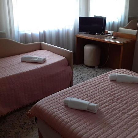 Hotel Ristorante La Terrazza Lido di Camaiore Dış mekan fotoğraf