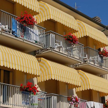 Hotel Ristorante La Terrazza Lido di Camaiore Dış mekan fotoğraf
