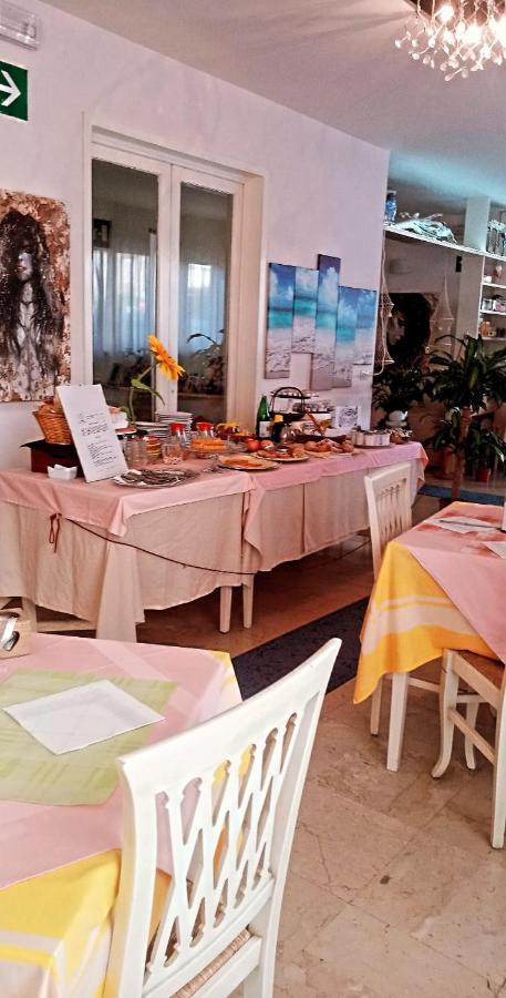 Hotel Ristorante La Terrazza Lido di Camaiore Dış mekan fotoğraf