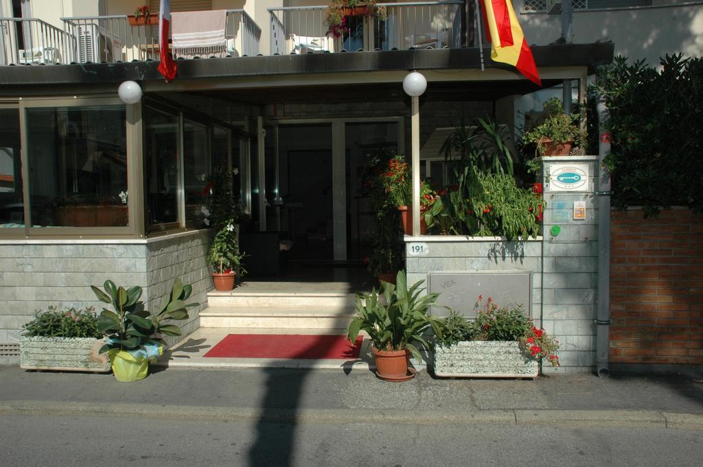 Hotel Ristorante La Terrazza Lido di Camaiore Dış mekan fotoğraf