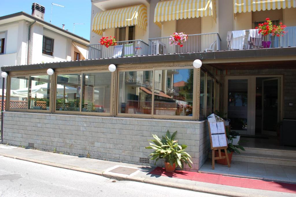 Hotel Ristorante La Terrazza Lido di Camaiore Dış mekan fotoğraf